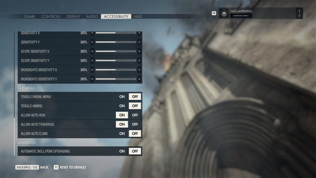 The Sniper Elite 5 Options Menu. In the Accessibility tab, the “Controls” and “Advanced” sub-sections are visible.