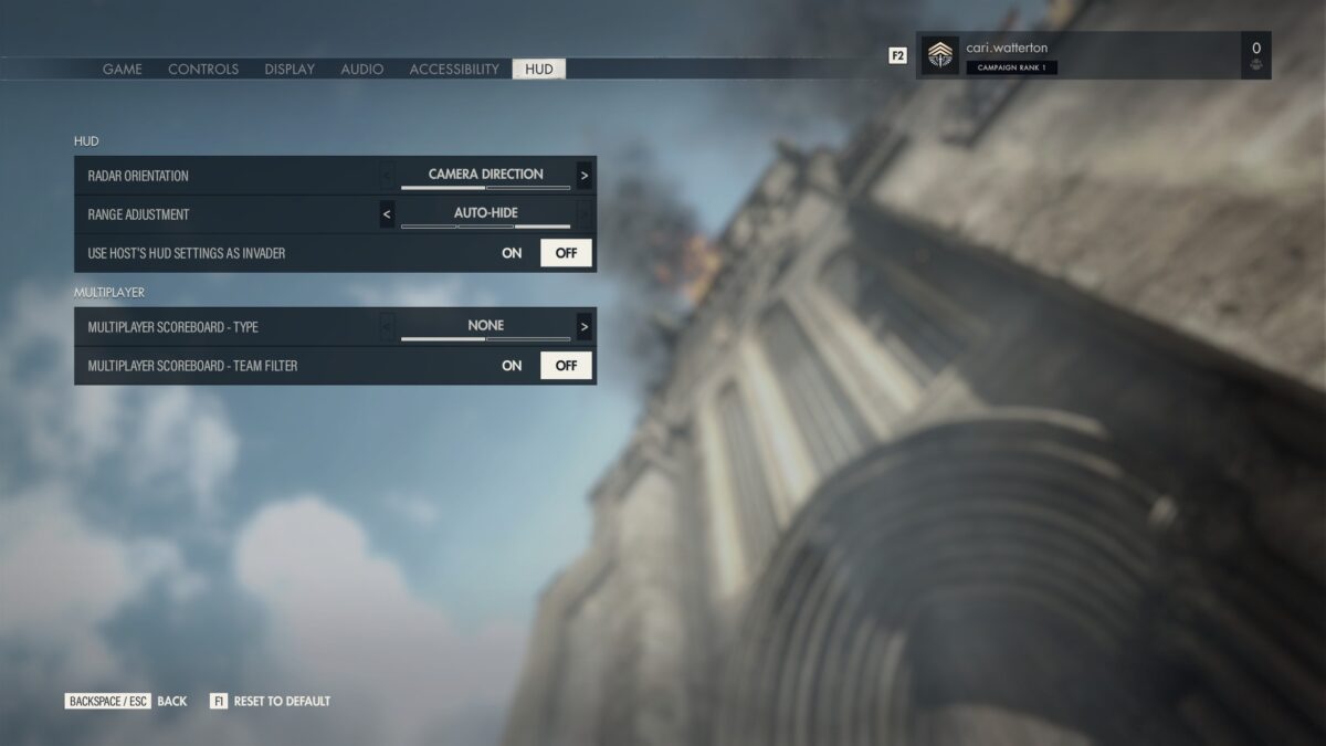 The Sniper Elite 5 Options Menu. In the HUD tab, the “HUD” and “Multiplayer” sub-sections are visible.